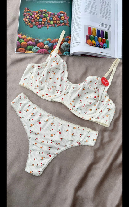 Cotton Bralet Takım Beyaz Kırmızı Çiçekli (Büyük Beden)